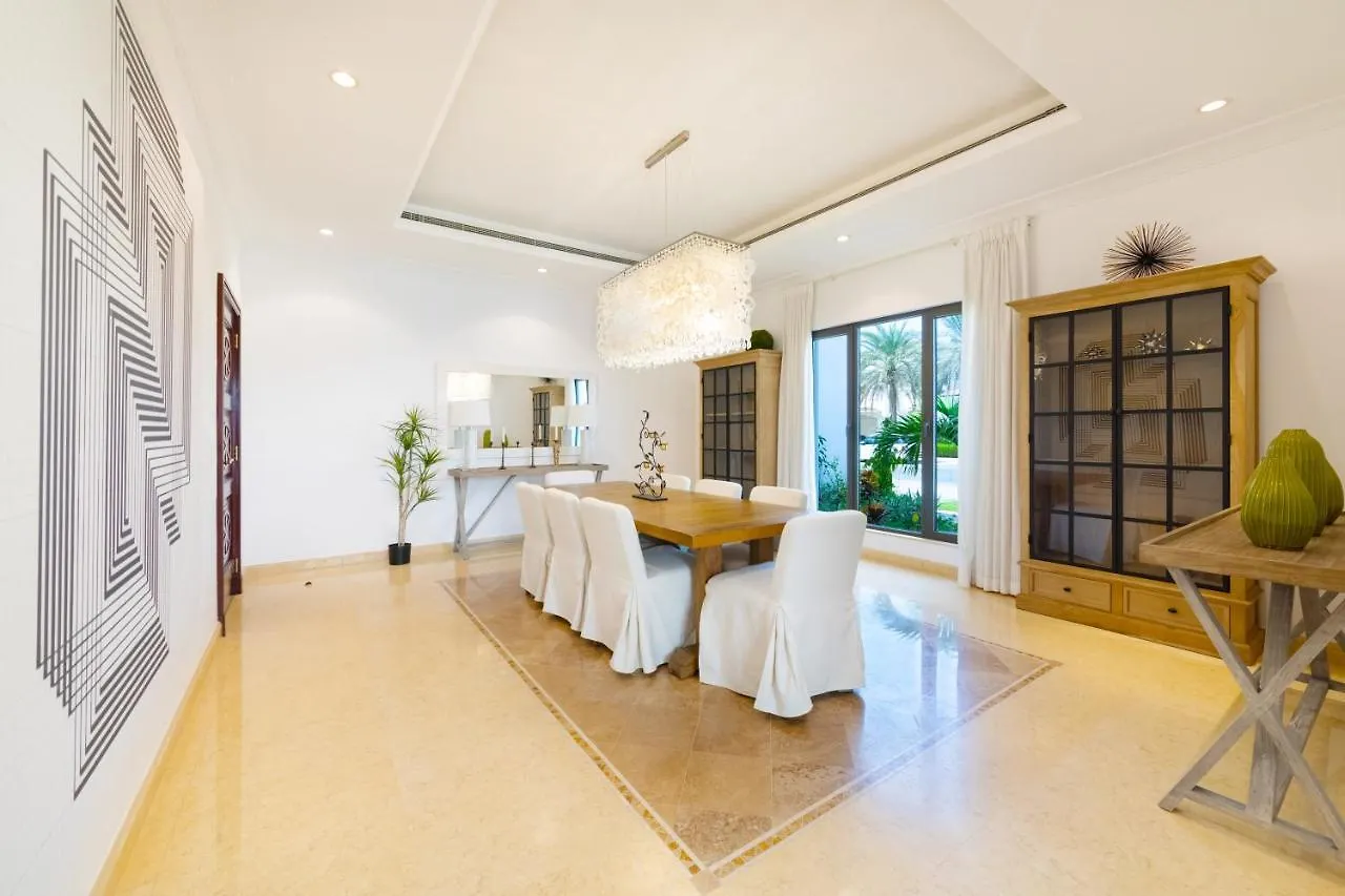 Maison Privee - 5 Stars Villa With Private Pool Or Beach On Palm Jumeirah Dubai
