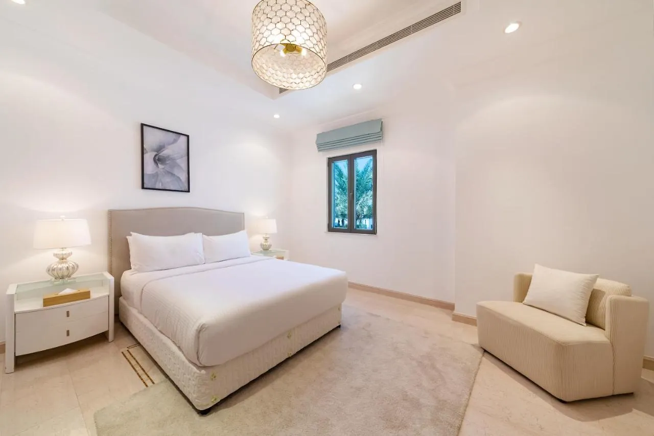 Maison Privee - 5 Stars Villa With Private Pool Or Beach On Palm Jumeirah Dubai United Arab Emirates